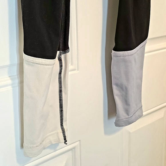 Lululemon Color Block Legging - Picture 4 of 4